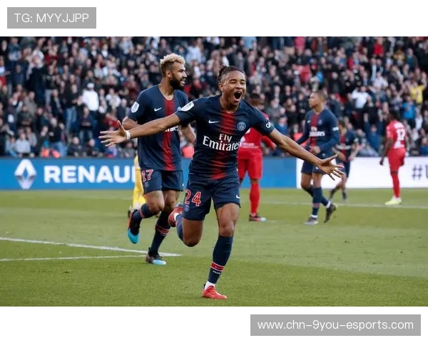 巴黎高压反击成功，法甲榜首竞争白热化